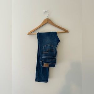 American Eagle next level stretch short skinny size 4 jeans